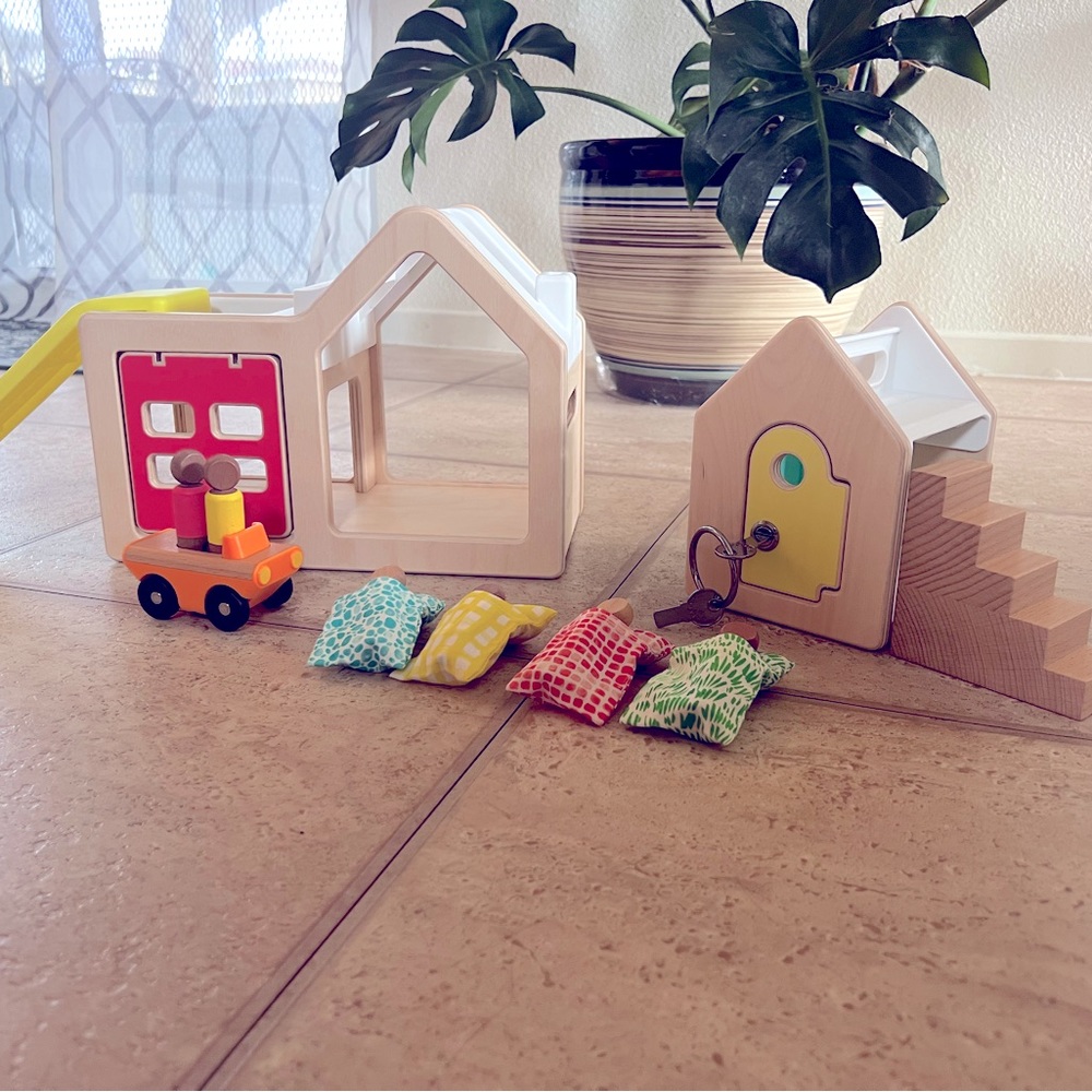 LoveEvery Montessori House & Garage